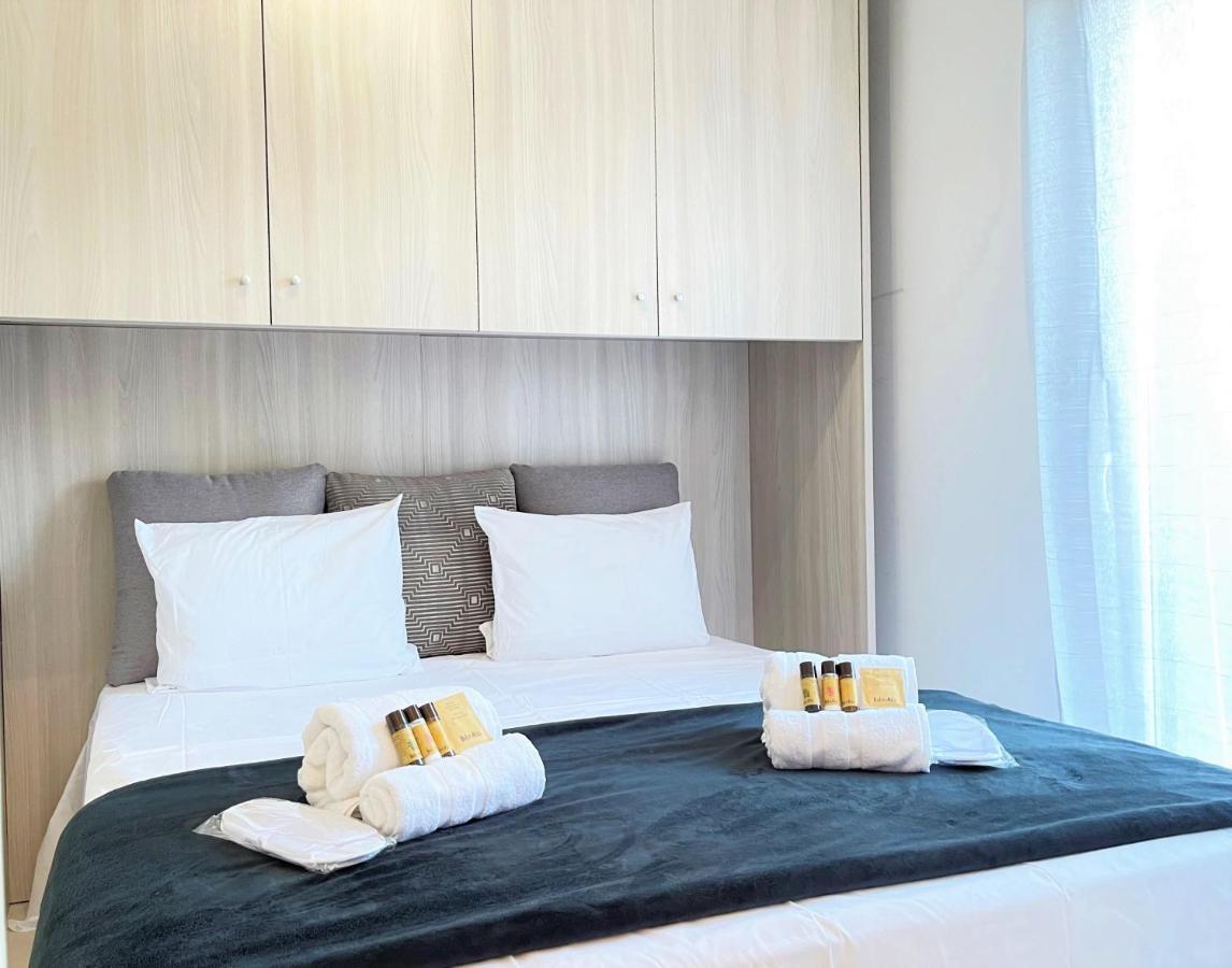 Tres Bel Appartement -Residence Avec Piscine Sur Le Toit Et Vue Panoramique Сен-Рафаель Екстер'єр фото