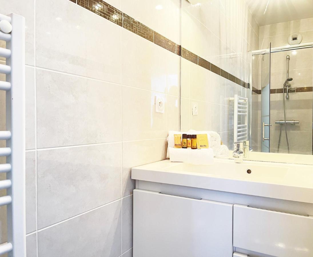 Tres Bel Appartement -Residence Avec Piscine Sur Le Toit Et Vue Panoramique Сен-Рафаель Екстер'єр фото