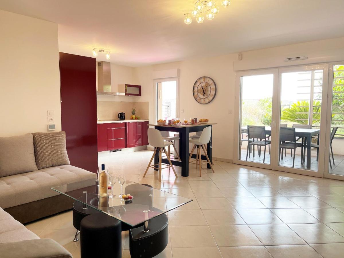Tres Bel Appartement -Residence Avec Piscine Sur Le Toit Et Vue Panoramique Сен-Рафаель Екстер'єр фото